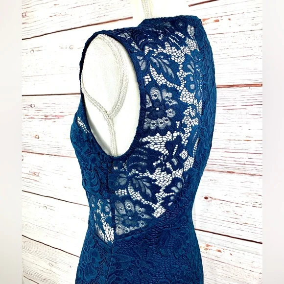Windsor Navy Lace Bodycon Midi Dress Size M - Picture 6 of 11